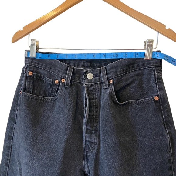 Vintage Black Levi’s 501 - Picture 5 of 10